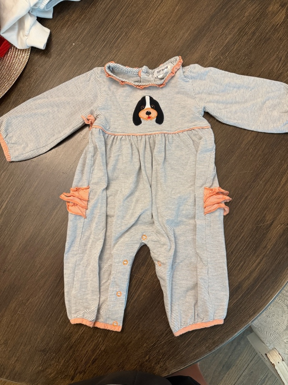 Vols Striped Baby Romper with Smokey Dog Applique in grey white and orange.